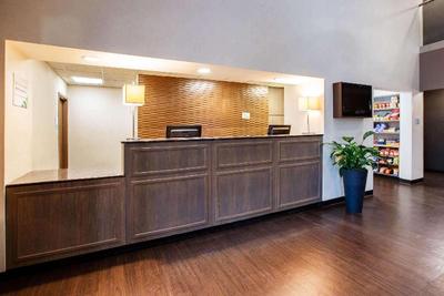 Wingate by Wyndham Roseville Detroit