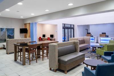 Holiday Inn Express Dallas East- Fairpark