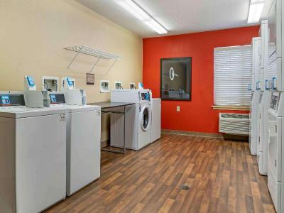 Extended Stay America - Detroit - Madison Heights