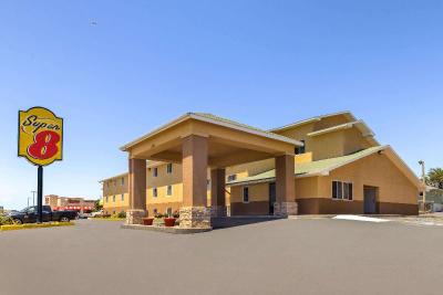 Super 8 by Wyndham Dodge City