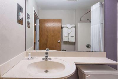 Microtel Inn & Suites By Wyndham Bethel/Danbury