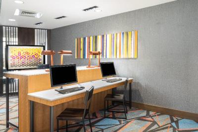 Holiday Inn Express & Suites Greenville