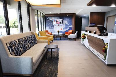 Holiday Inn Express Detroit - Birmingham