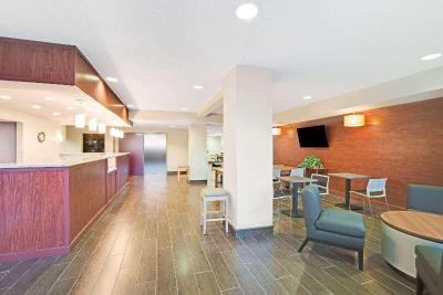 Microtel Inn & Sts by Wyndham Urbandale/Des Moines