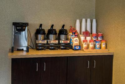 Red Roof Inn Detroit - Roseville/ St Clair Shores