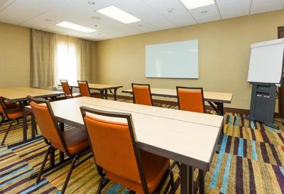 Fairfield Inn & Suites Des Moines West