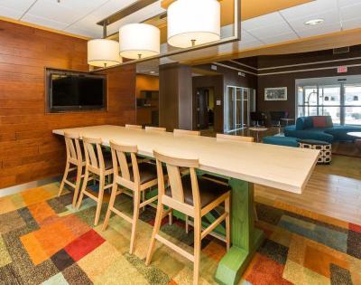 Fairfield Inn & Suites Des Moines West