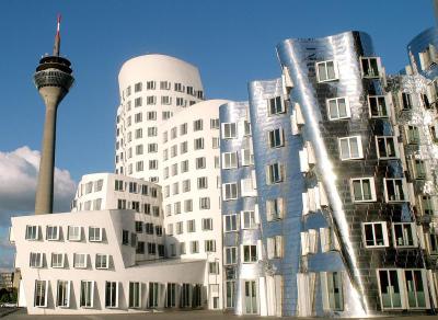 Courtyard Duesseldorf Hafen