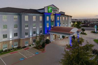 Holiday Inn Express Hotel & Suites Dallas West IHG