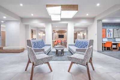 Holiday Inn Express Hotel & Suites Dallas West IHG