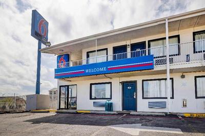 Motel 6 Denton - UNT