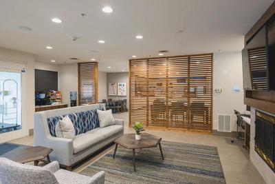 Holiday Inn Express & Suites Marquette