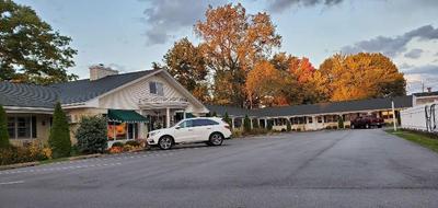Glass House Inn