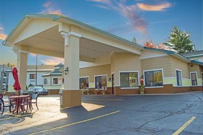Days Inn by Wyndham Marquette