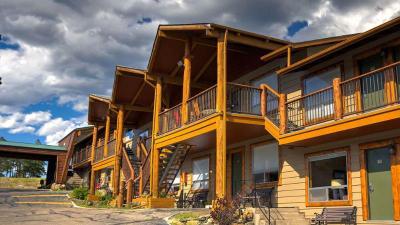 Coyote Mountain Lodge
