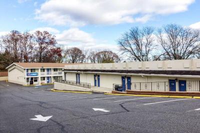 Motel 6 Brunswick NJ