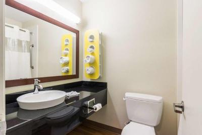 Motel 6 Brunswick NJ