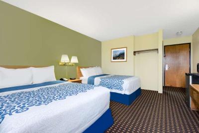 Days Inn by Wyndham Newton