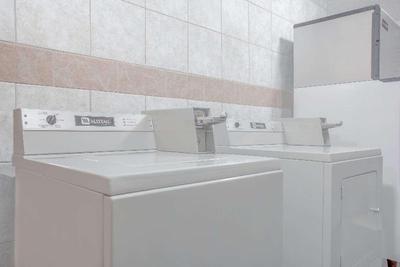 Days Inn by Wyndham Elko