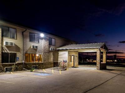 Super 8 by Wyndham Jefferson