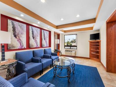 Econo Lodge Woodbridge