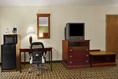 Days Inn by Wyndham Fayetteville-South/I-95