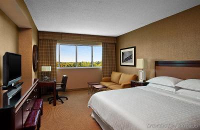 Sheraton Sioux Falls & Center
