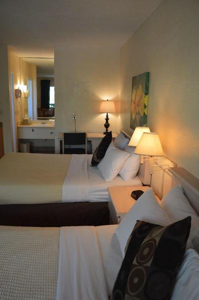 Fort Lauderdale Beach Resort Hotel & Suites