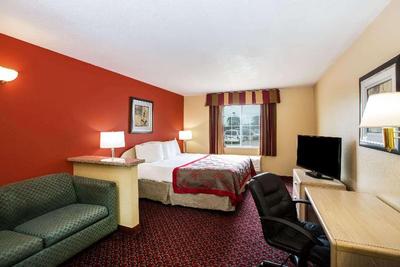 Ramada by Wyndham Sioux Falls