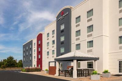 Candlewood Suites Fayetteville / Fort Bragg