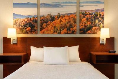 Days Inn by Wyndham Dillon
