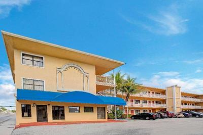Travelodge by Wyndham Fort Lauderdale