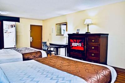 Days Inn by Wyndham Burleson Ft. Worth