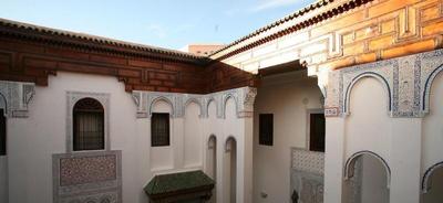 Riad Laaroussa- Guest House