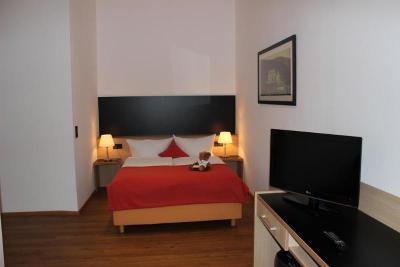 Roomingtons Hotel Franziskushöhe Lohr