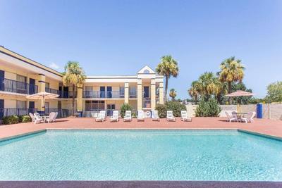 Days Inn by Wyndham Albany