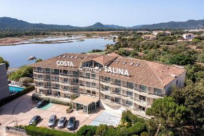 Costa Salina