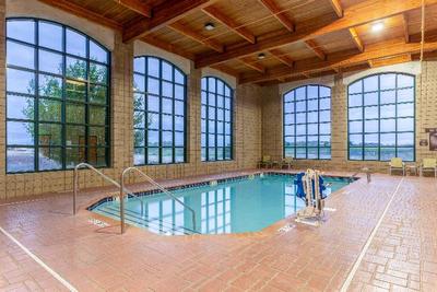 Holiday Inn Express And Suites Cedar Falls