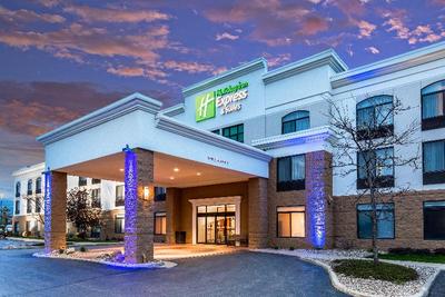 Holiday Inn Express And Suites Cedar Falls