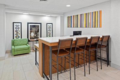 Holiday Inn Express Atlanta - Kennesaw