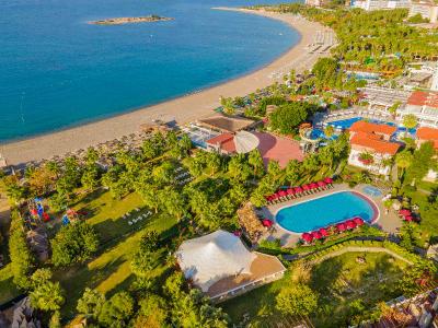 Justiniano Deluxe Resort Hotel