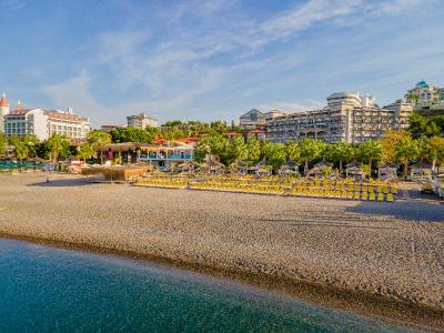 Justiniano Deluxe Resort Hotel
