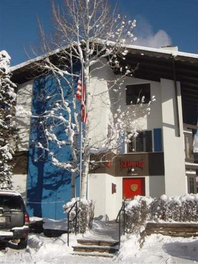 St. Moritz Lodge & Condos