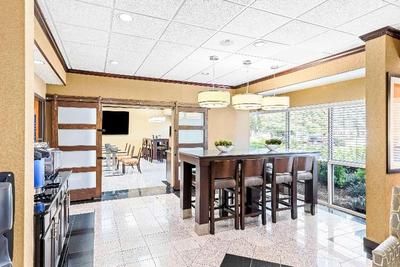 BEST WESTERN Gwinnett Center Hotel