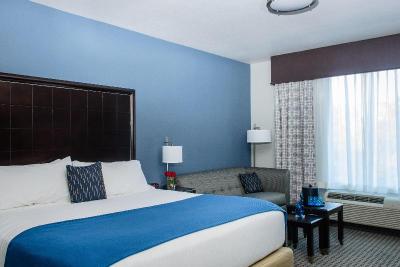 Holiday Inn Express Hotel & Suites Austin - Northw