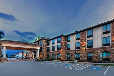 Holiday Inn Express & Suites Austin NW- Lakeway