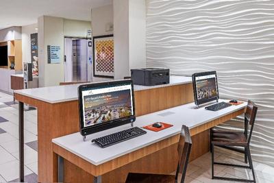 Holiday Inn Express & Suites Austin NW- Lakeway