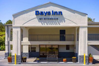 Days Inn by Wyndham Acworth