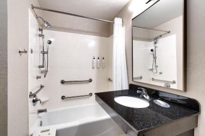 Fairfield Inn & Suites Albany