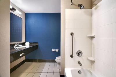 Fairfield Inn & Suites Albany